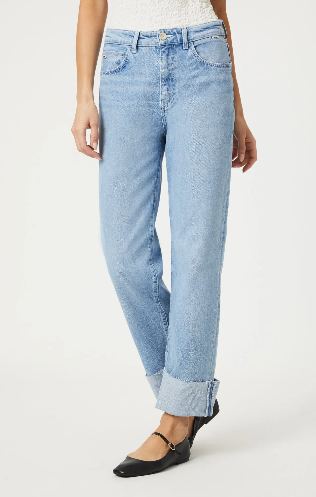 SAVANNAH CUFFED STRAIGHT LEG IN NATURAL LIGHT DENIM