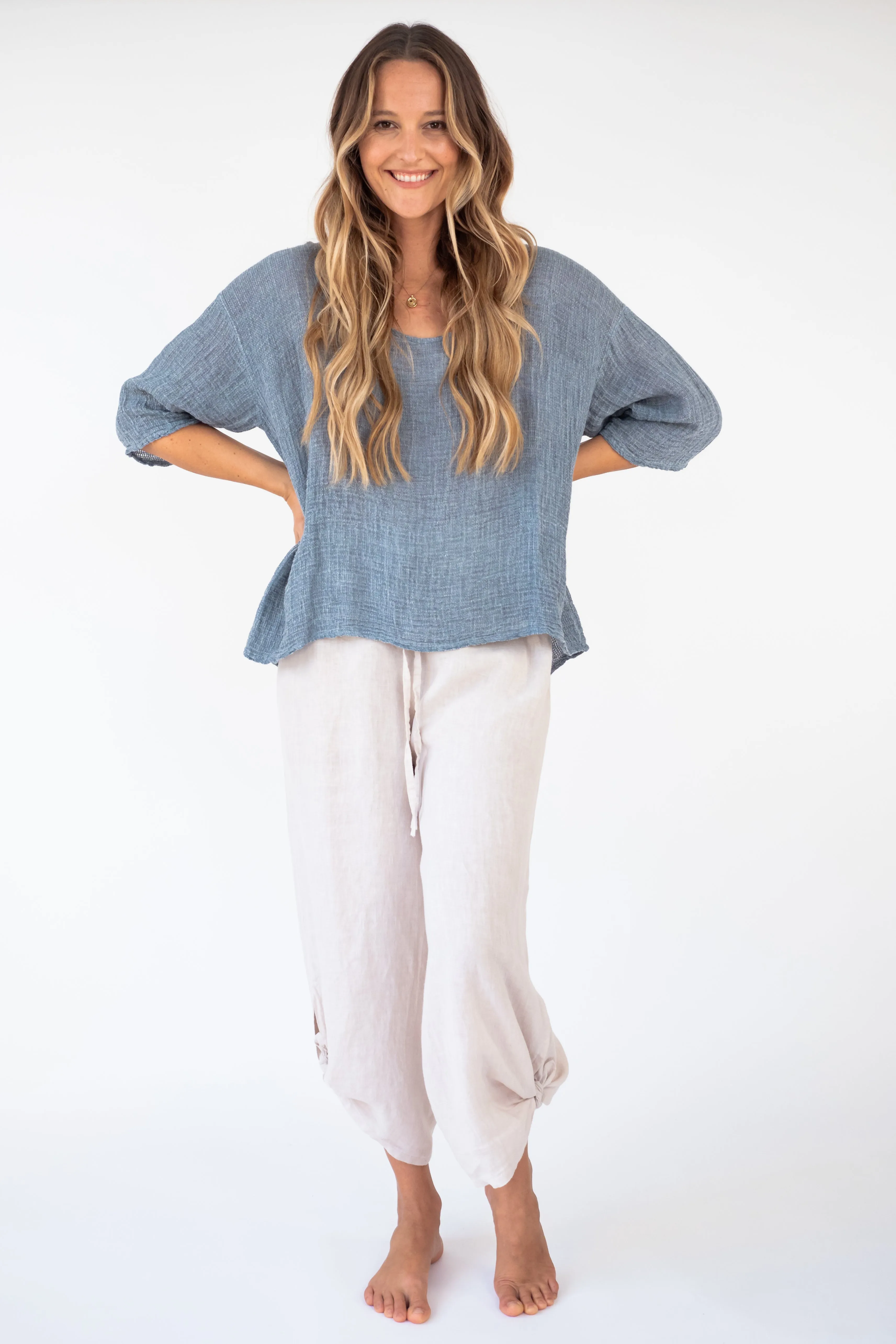 the WAI mesh Linen sweater Top